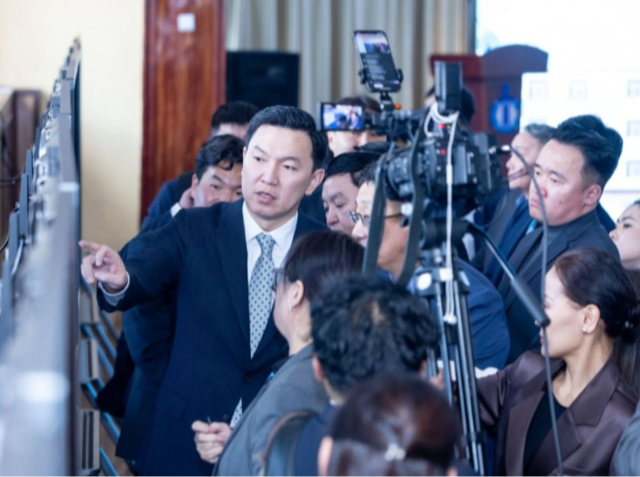 Багш нарын цалингийн тогтолцоог цэгцлэхийг үүрэг болгов